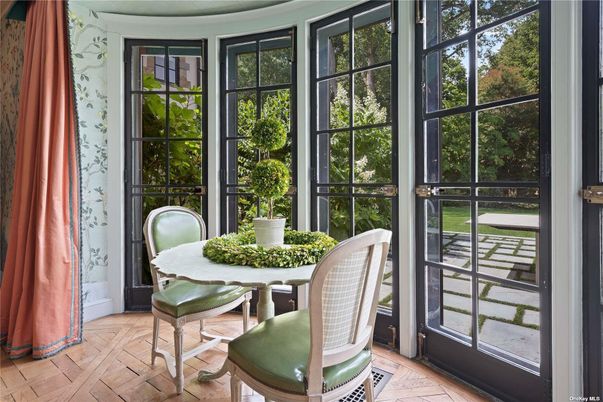 Dining room, Interior, Sun Room