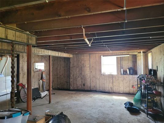 Fitness Equipment, Interior, Wooden Beams, Wooden Walls