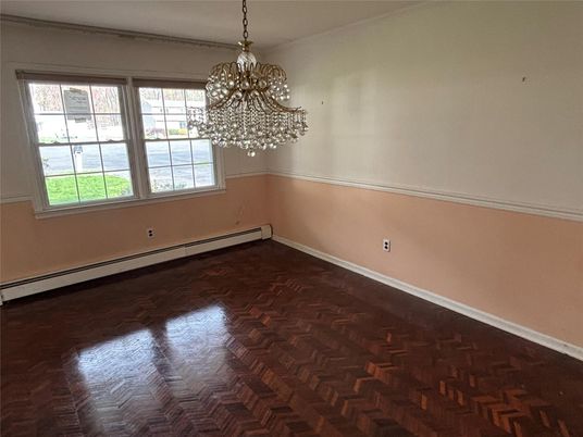 Empty room, Interior, Pendant Lights, Wood Texture Flooring