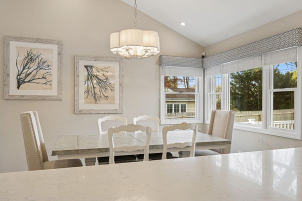 Dining room, Interior, Pendant Lights, Recessed Lighting