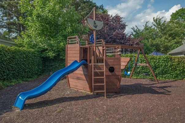 Backyard, Exterior, Playground