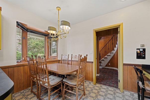 Chandelier, Dining room, Interior, Pendant Lights