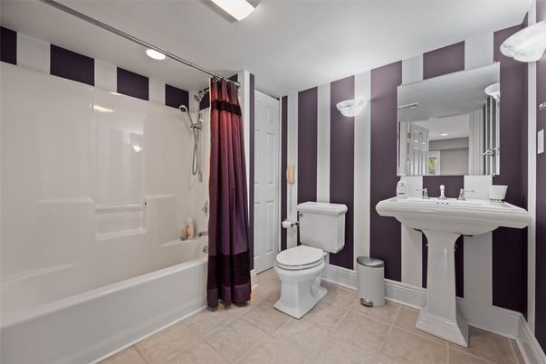 Bathroom, Interior, Recessed Lighting