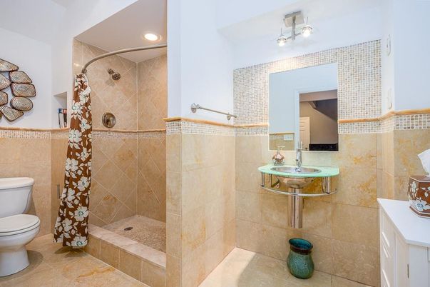 Bathroom, Interior, Recessed Lighting
