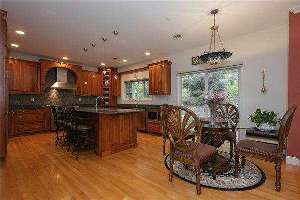 Dining room, Interior, Kitchen, Pendant Lights, Recessed Lighting, Wood Texture Flooring