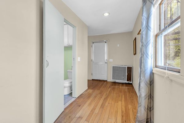 Bathroom, Interior, Recessed Lighting, Wood Texture Flooring