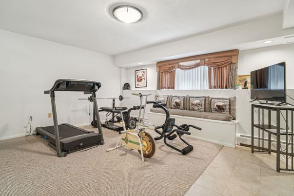 Fitness Equipment, Interior, Recessed Lighting