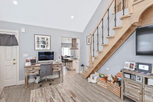 Home Office, Interior, Recessed Lighting, Wood Texture Flooring