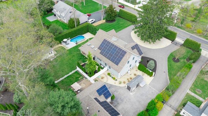 Exterior, Drone