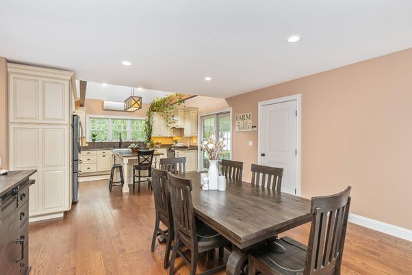 Dining room, Interior, Kitchen, Recessed Lighting, Wood Texture Flooring