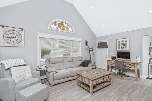 Home Office, Interior, Recessed Lighting, Wood Texture Flooring