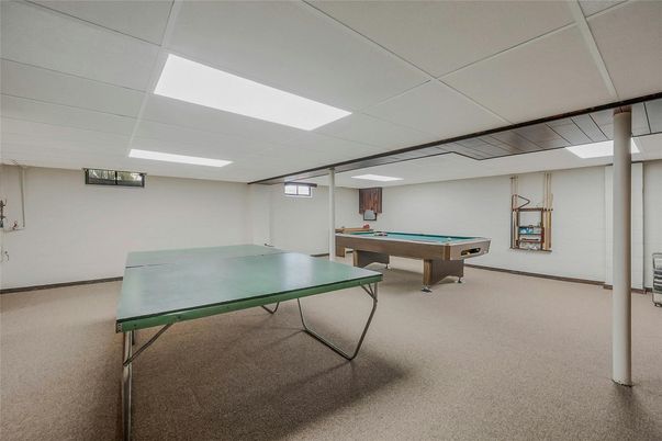 Billiard Table, Game Room, Interior, Recessed Lighting