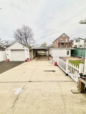 Backyard, Detached Garage, Exterior