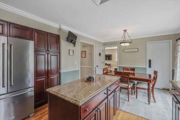 Dining room, Interior, Kitchen, Pendant Lights, Wood Texture Flooring