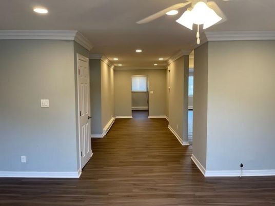 Interior, Recessed Lighting, Wood Texture Flooring
