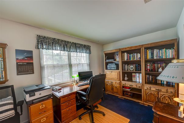Home Office, Interior