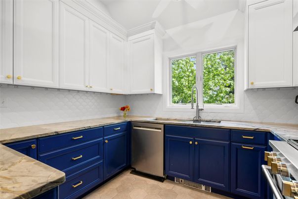 Interior, Kitchen, Stainless Steel Appliances