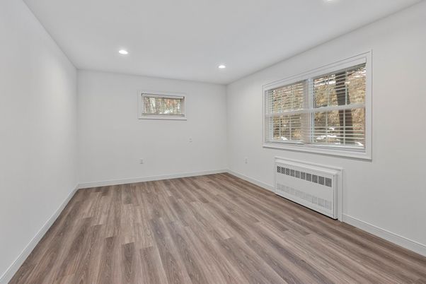 Empty room, Interior, Recessed Lighting, Wood Texture Flooring