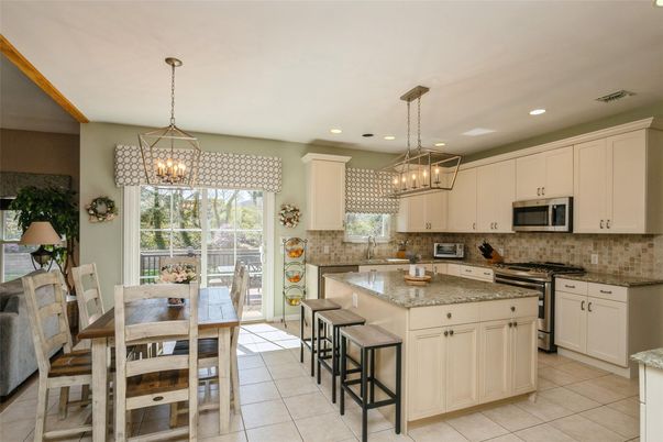 Chandelier, Dining room, Interior, Kitchen, Pendant Lights, Recessed Lighting