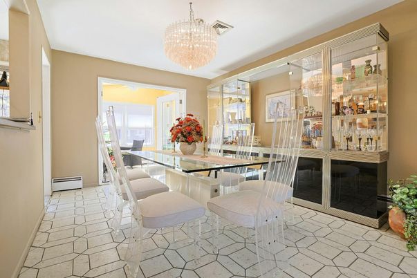 Chandelier, Dining room, Interior