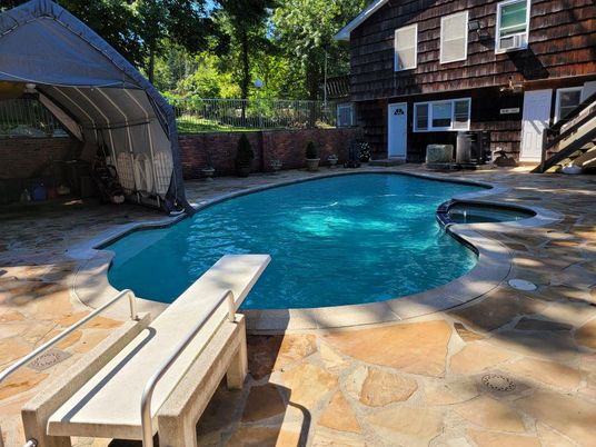 Exterior, Pool