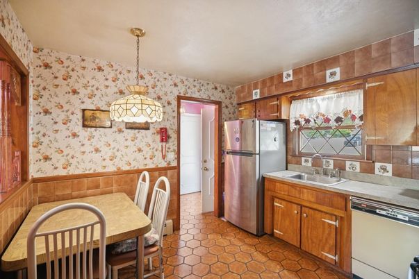 Dining room, Interior, Kitchen, Pendant Lights