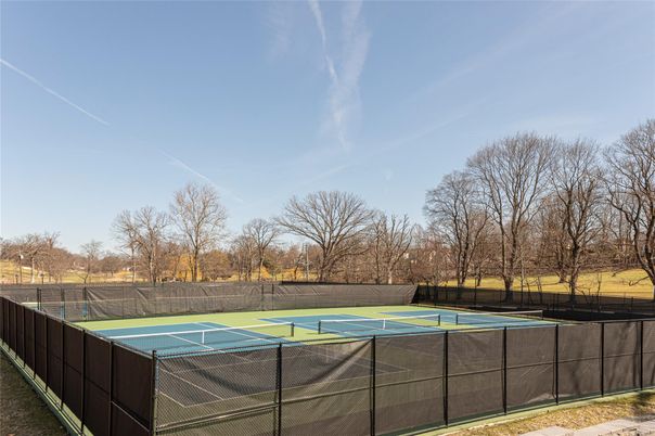 Exterior, Tennis Courts