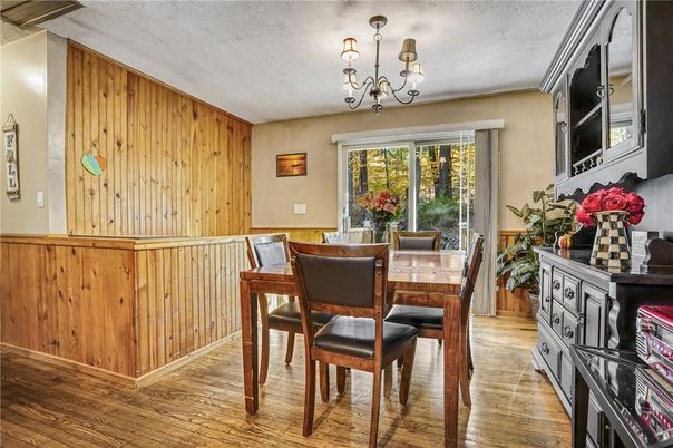Chandelier, Dining room, Interior, Wood Texture Flooring, Wooden Walls