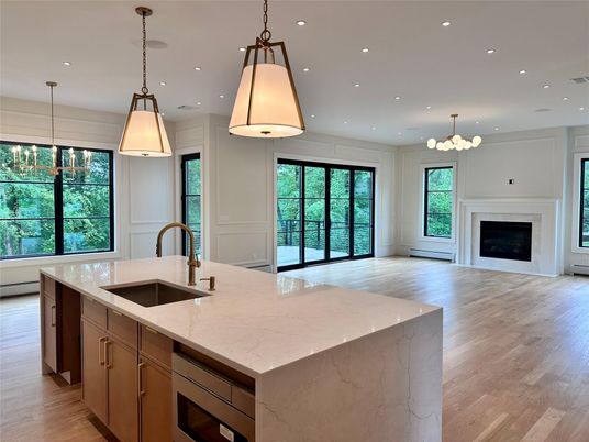 Fireplace, Interior, Kitchen, Pendant Lights, Recessed Lighting, Wood Texture Flooring