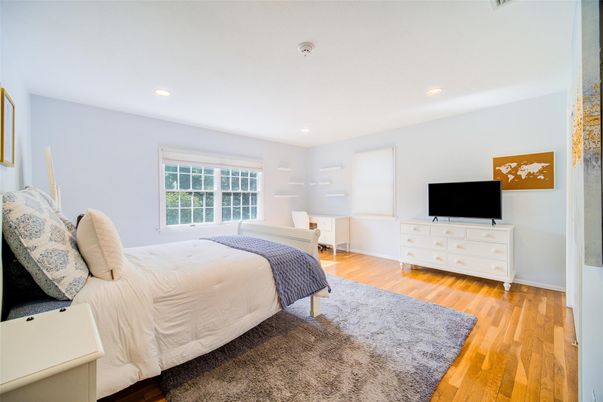 Bedroom, Interior, Recessed Lighting, Wood Texture Flooring
