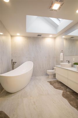Bathroom, Dual Sink Vanities, Free Standing Baths, Interior, Recessed Lighting