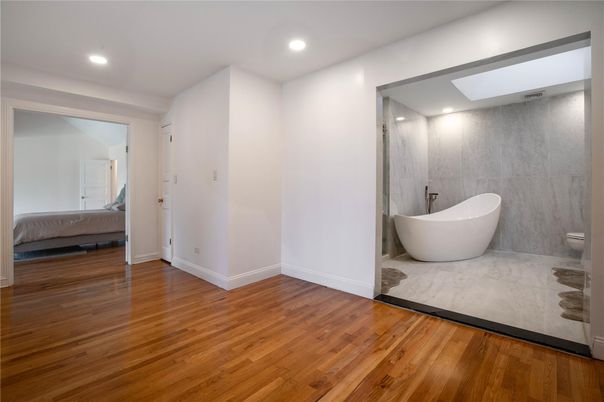 Bathroom, Free Standing Baths, Interior, Recessed Lighting, Wood Texture Flooring