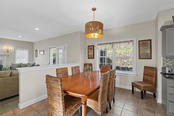 Dining room, Interior, Living room, Recessed Lighting