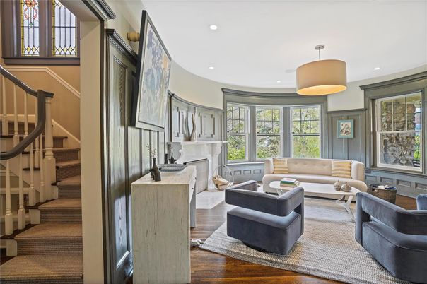 Fireplace, Interior, Living room, Pendant Lights, Recessed Lighting, Wood Texture Flooring