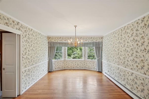 Chandelier, Empty room, Interior, Wood Texture Flooring