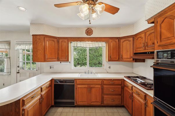 Interior, Kitchen