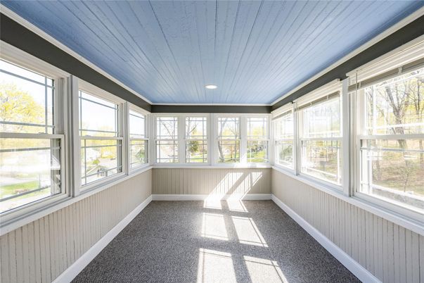 Empty room, Interior, Recessed Lighting, Sun Room