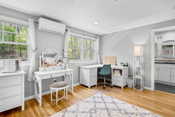 Home Office, Interior, Recessed Lighting, Wood Texture Flooring