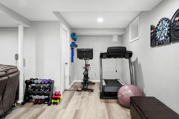 Fitness Equipment, Interior, Recessed Lighting, Wood Texture Flooring