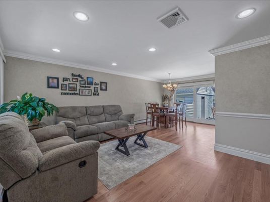 Chandelier, Dining room, Interior, Living room, Recessed Lighting, Wood Texture Flooring