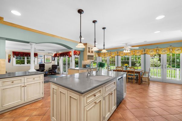 Dining room, Interior, Kitchen, Pendant Lights, Recessed Lighting