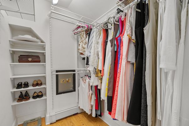 Interior, Walk-in Closets, Wood Texture Flooring