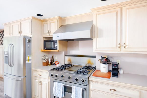 Interior, Kitchen, Stainless Steel Appliances