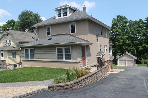 Detached Garage, Exterior