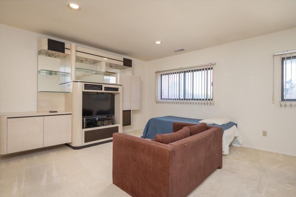 Fireplace, Interior, Living room, Recessed Lighting