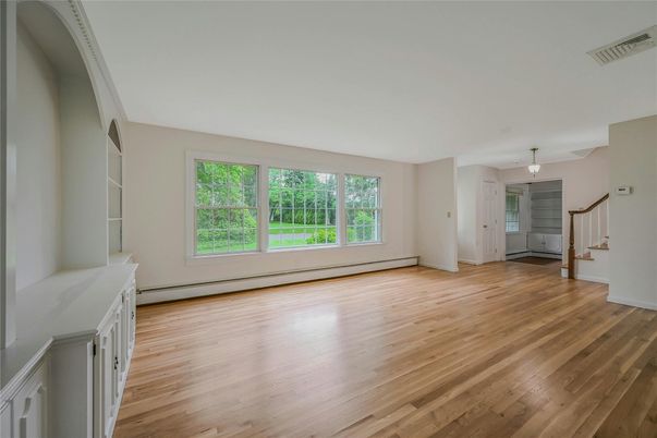 Empty room, Interior, Pendant Lights, Wood Texture Flooring