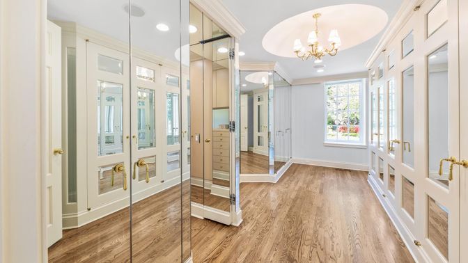 Chandelier, Interior, Recessed Lighting, Wood Texture Flooring
