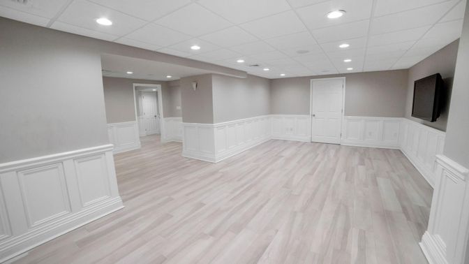 Empty room, Interior, Recessed Lighting, Wood Texture Flooring