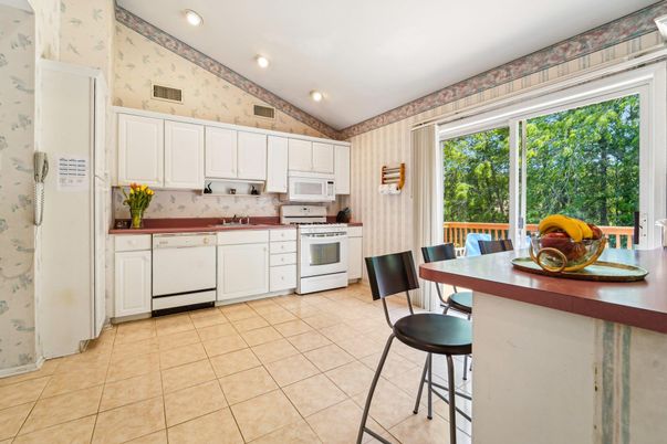 Dining room, Interior, Kitchen, Recessed Lighting