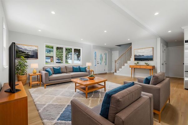 Interior, Living room, Recessed Lighting, Wood Texture Flooring
